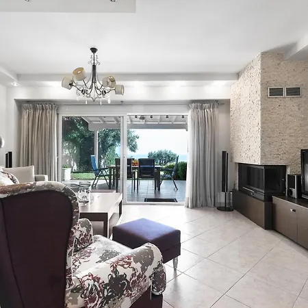 Breathtaking Villa, Nilie Hospitality Mgmt Apartment *