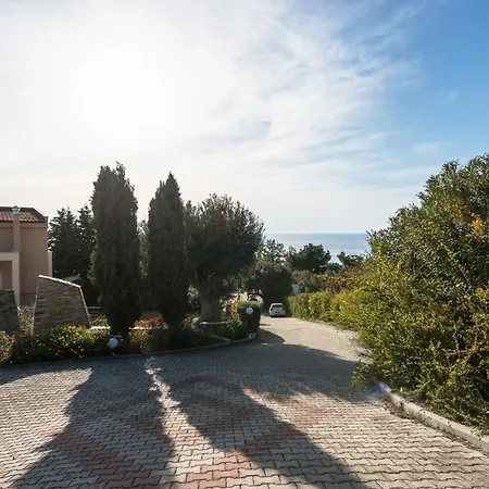 Breathtaking Villa, Nilie Hospitality Mgmt Apartament *