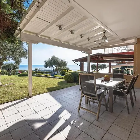 Breathtaking Villa, Nilie Hospitality Mgmt Possidi