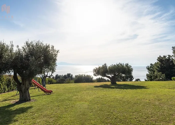 Breathtaking Villa, Nilie Hospitality Mgmt *