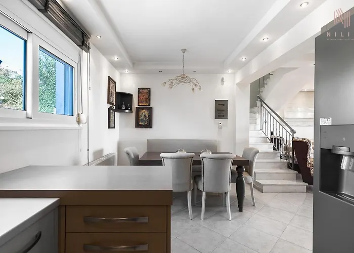 Breathtaking Villa, Nilie Hospitality Mgmt Lejlighed *